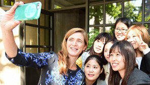 파워 “北 변화시킬 결의안 협의중”