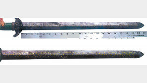 언더우드 후손, ‘고종황제 하사 보검’ 연세대에 기증
