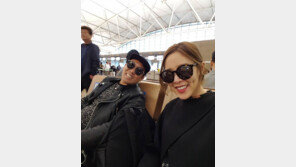 채리나♥박용근, 인천공항 인증샷…전날엔 부케까지 ‘결혼 임박?’
