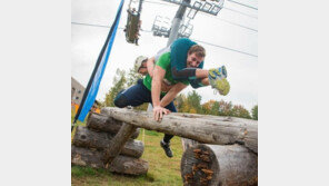 보기만 해도 숨차는 ‘아내 업고 달리기’, 상금은 몸무게에 비례?