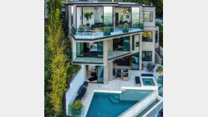 유튜브로 떼돈 번 23세 男, 50억 짜리 호화 저택 장만…뭘 하길래?