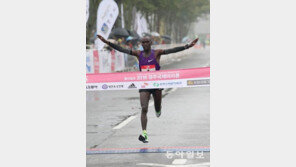 에루페, 사상 첫 우승 실패…‘경주국제마라톤’ 새 황제는 누구?