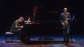 능란하고 치밀한 합주 가을밤 촉촉이 적시다