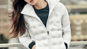 [Enjoy Life]얼굴 화사하게 하는 ‘화이트닝 패딩’ 가을 女心을 사로잡는다