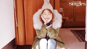 러블리의 대명사 유인나, 미소가 절로 나오는 겨울 화보