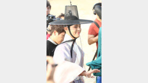 “박보검 보자” 경복궁에 5000여 팬 발걸음