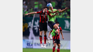 서울의 기적은 없었다…전북, 1-2로 졌지만 스코어합계로 ACL결승행