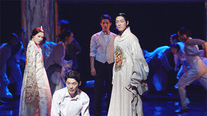 [리뷰] 이지나 연출이 그린 마지막 조선시대 ‘잃어버린 얼굴1895’·‘곤 투모로우’ 