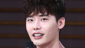 [연예 뉴스 스테이션] 亞 팬미팅 투어 이종석, 다음은 싱가포르