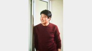 [연예 뉴스 스테이션] 송강호 ‘아름다운 예술인상’ 시상식서 대상