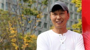 목소리만 흉내냈다면 18년 못버텼죠