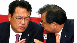 식물 청와대… “대통령 결정 기다리자” 쇄신-내부조사 미적