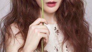 조안, 28일 결혼…웨딩 화보도 공개 “사랑스러운 신부의 느낌”