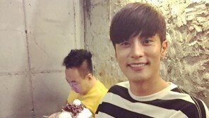 ‘내 귀에 캔디’ 성훈, SNS 근황 사진 보니 박명수와…“알고보면 좋은 형”