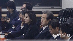 與 50명 “지도부 총사퇴” 집단행동… 이정현은 거부