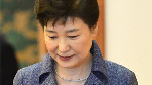 朴대통령 “제가 邪敎(사교)에 빠졌다니… ”