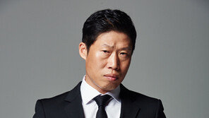 ‘럭키’ 600만 돌풍…‘힐링 코미디’ 바람이 분다