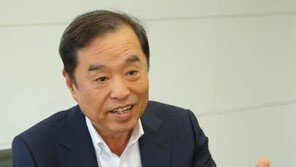 ‘총리지명’ 김병준, 3일 오후 기자간담회…총리직 수락할까