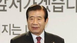 한광옥 비서실장 임명…與 “탁월한 능력과 인품” VS 野 “제2의 허수아비”