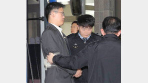 ‘靑 문건 유출 혐의’ 정호성·‘강제모금 혐의’ 안종범 구속…朴 대통령 지시 여부 수사