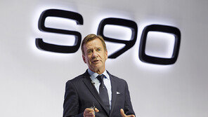 [비즈 & 피플] 하칸 사무엘 CEO “한국은 글로벌 시장 성공기준”