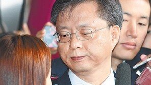 ‘소환’ 우병우 레이저 눈빛…이준석 “그 만큼 검찰 수사에 자신감 있다는 것”