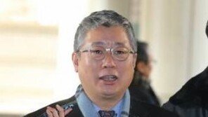 조응천 “‘황제소환’ 禹, 끈 떨어지면 검사도 ‘우병우 씨’ 할 것”