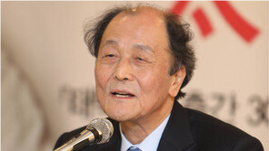 조정래 “바른 역사관 위해 문학이 푯대 역할해야”