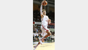 코트 신인왕 ‘최강 대결’