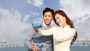 삼성전자, 푸른 바다 빛을 닮은‘갤럭시 S7 엣지’블루 코랄 출시