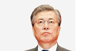 ‘질 수 없는 선거에서 졌다’…문재인 책임론