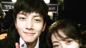 [#해시태그 컷] 송윤아·지창욱, 14세 차이 맞아요?