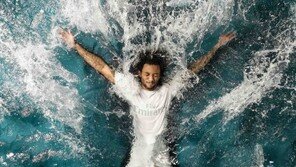 아디다스, 해양 폐기물로 만든 러닝화·축구 유니폼 한정 발매