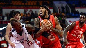 ‘23리바운드’ 심스, 막을 자 없다!