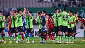 핵심멤버 대표팀 차출…그래도 홈서 뛸 전북이 유리