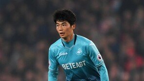 [콤팩트뉴스] 기성용 후반 교체출전…스완지, 에버턴과 비겨