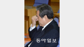 김무성 “박근혜 대통령 탄핵은 마땅…난 찬성표 던지겠다”
