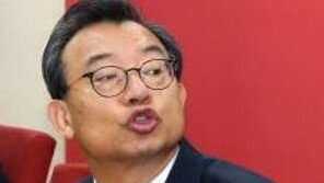 이정현 “내가 언제 朴대통령 비호했나! 헌법대로 하자는 것” 역정