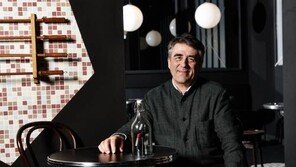 [Q매거진]‘마법의 지팡이’ 들고 19세기 ‘벨 에포크’로 떠나보자