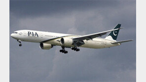 “화장실 변기 막혀서…” 보잉 777 여객기, 비상 착륙