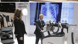 ‘울트라HD’ 수술용 모니터 美 첫선… 메디컬 한류 승부수