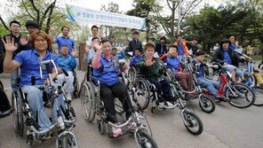 [사회공헌 Together]교통약자 이동 위해 특수차량 제공 어린이 통학사고 방지에도 적극 나서