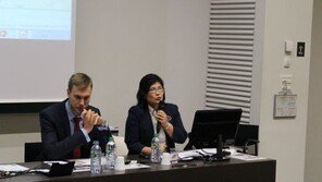 “아버지 권유로 탈북 했다가…” 파리서 北 실상 증언한 탈북 여성