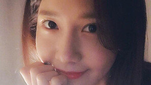 [#해시태그 컷] 윤아는 잠들기 전에도 ‘여신 포스’