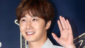 [연예 뉴스 스테이션] 정일우, 12월 중 입대 “조용히 가고 싶다”