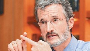 게오르크 켈 “촛불 혁명, 투명 사회 만들 역사적 기회”