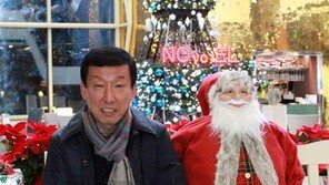 최강희 감독 “5년만에 준우승 한 풀어… 이제야 팬들 앞에 체면 서”