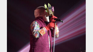 ‘복면가왕’ 복면스타 꺾은 무한패션왕 ‘반전 솔로곡’ 기대감↑…“거장이 분명”