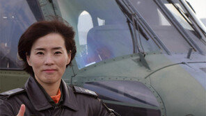 육군 첫 여성 헬기 교관 조종사 탄생