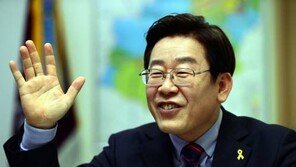 文 추격 이재명 “형수에 욕한 것은 사실, 하지만 형 부부가…”